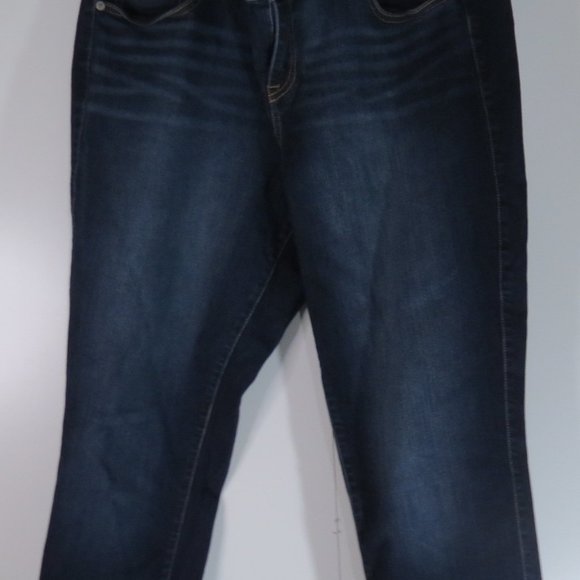 Torrid Premium Jegging - Super Dark Medium Wash - Picture 2 of 4